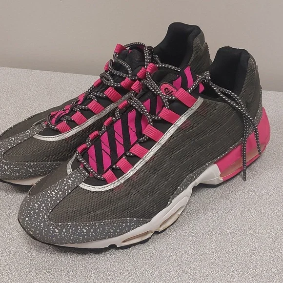 Nike Air Max Premium Tape Pink Foil Low Sneakers Mens Sz 10.5 2013 - Picture 2 of 16